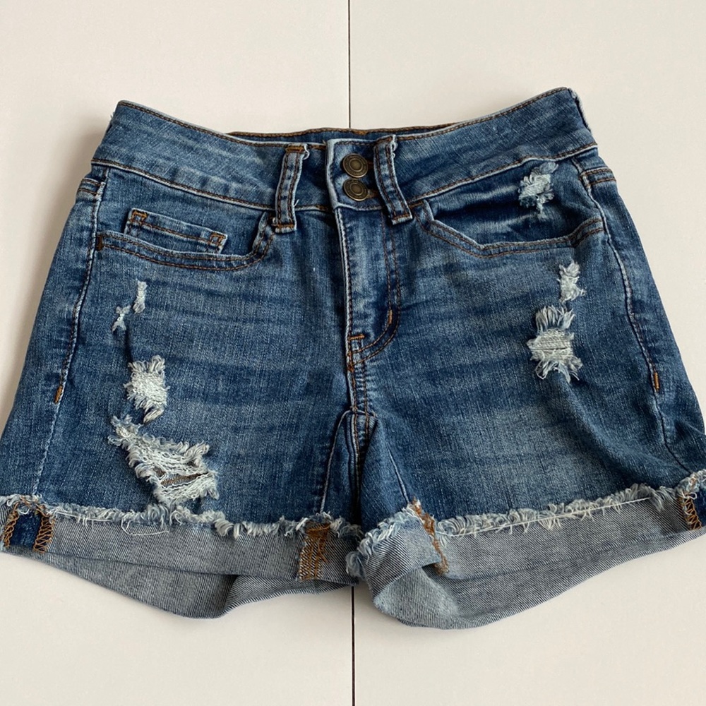 SO Size 0 Distressed Denim Shorts